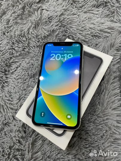 iPhone Xr, 128 ГБ