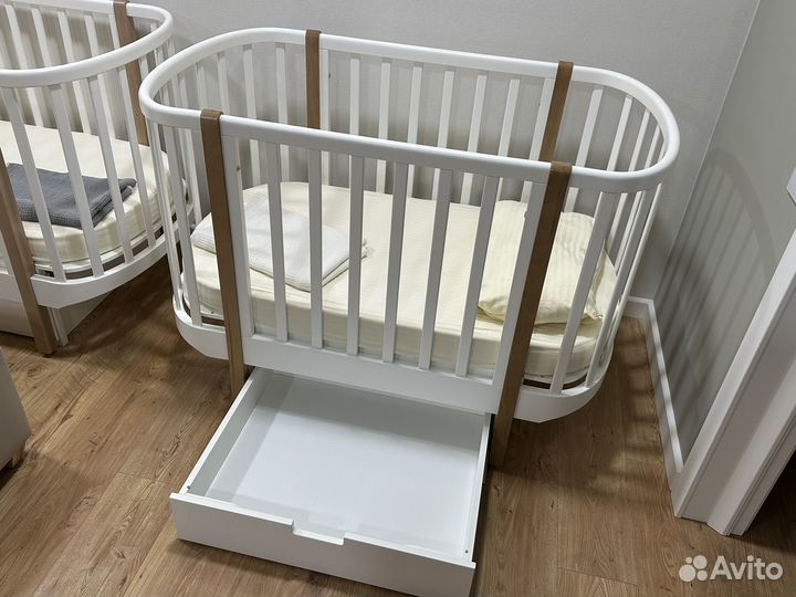 Детская кровать ellipse с маятником