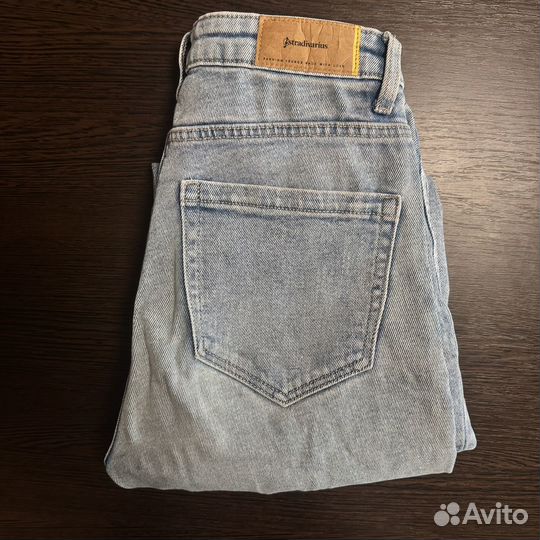 Джинсы stradivarius mom slim 36