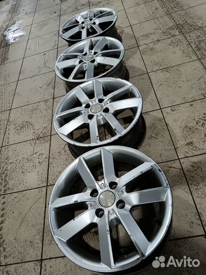 Комплект литых дисков Скад Самурай R15 4x100 ET38