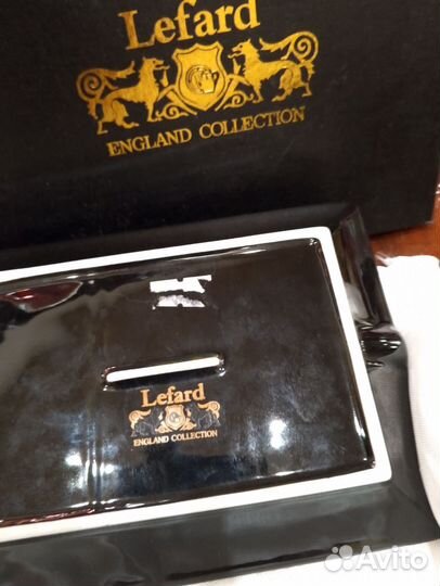 Пепельница. Змея. Англия. Символ года