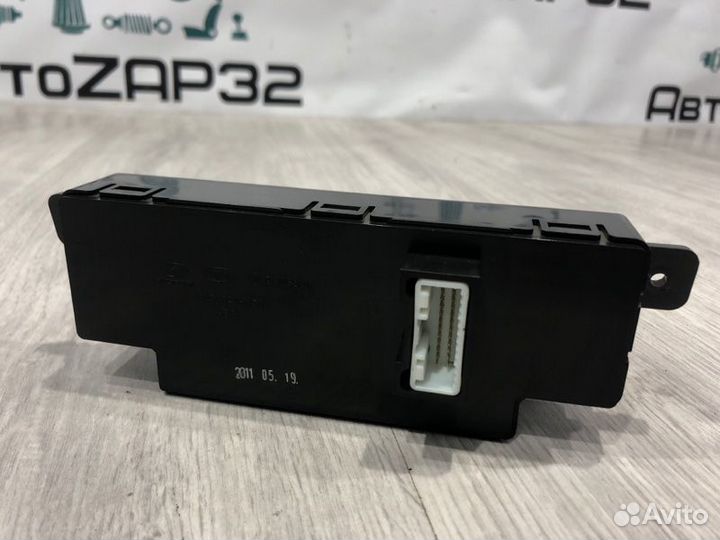 Часы Kia Ceed ED G4FA 2011