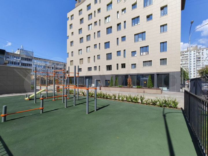 2-к. квартира, 75 м², 13/22 эт.