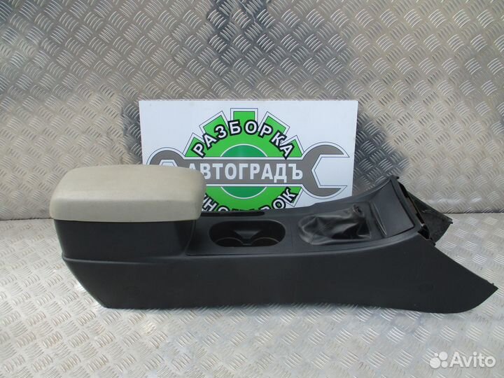 Центральная консоль FAW Besturn B50 2012г