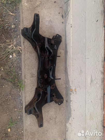 Подрамник lancer 9