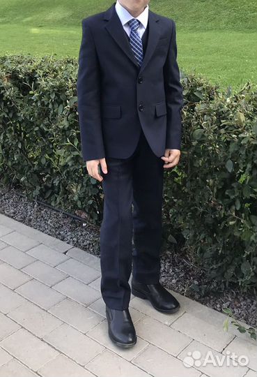 Школьный костюм