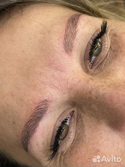 Микроблейдинг бровей