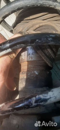 Стойки передние volkswagen passat b6