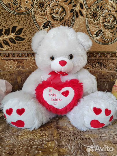 Плюшевый медведь