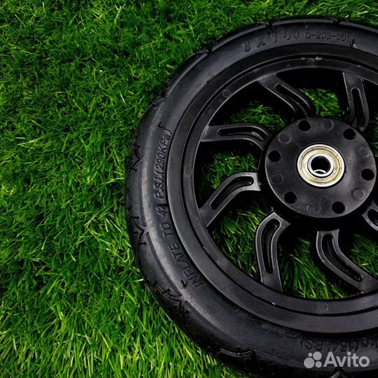 Колесо самоката надувное 200 мм Черное