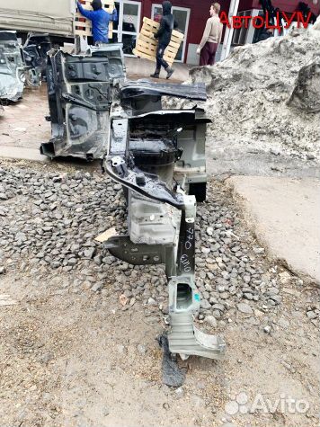 Четверть передняя правая Mitsubishi Outlander 3 GF