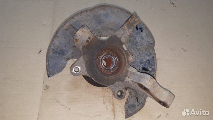 Кулак поворотный передний левый Geely Emgrand Ec7