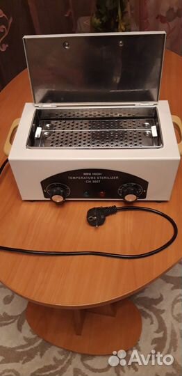 Сухожаровый шкаф. Стерилизатор для маникюра
