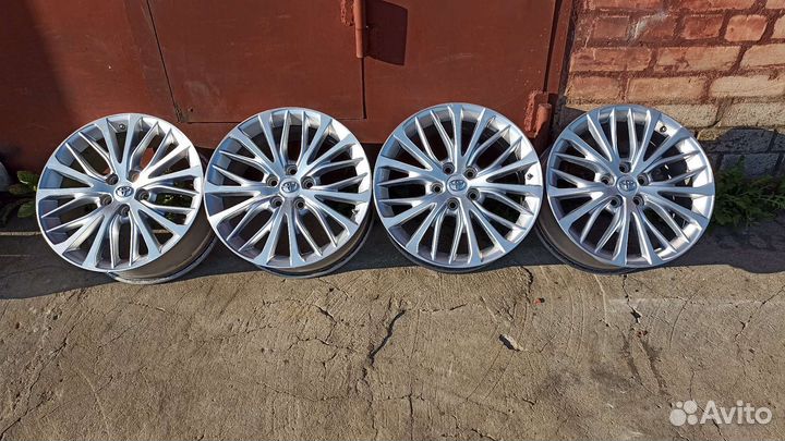 Оригинальные диски на toyota camry r18, Lexus