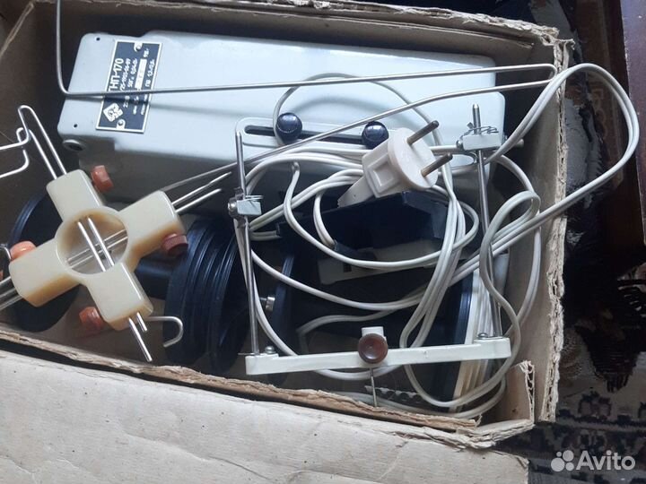 Электрическая прялка для шерсти