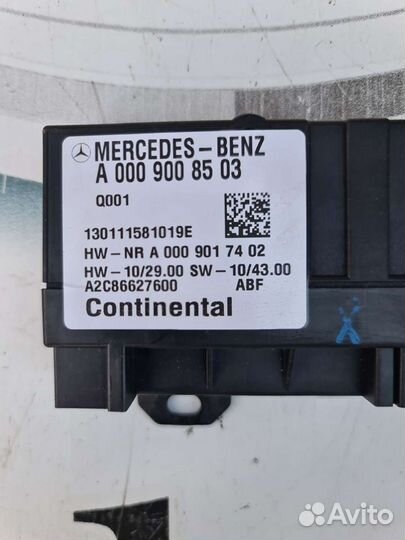 Блок управления топливным насосом Mercedes GLK204