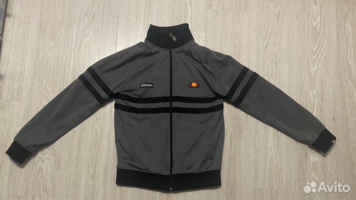 Ветровка, кофта, зипка Ellesse