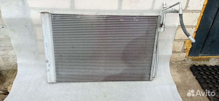 Радиатор кондиционера рест BMW e60 бмв е60 с Япони