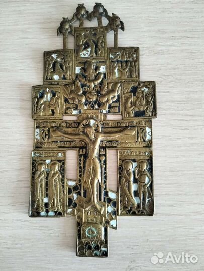 Крест распятие с предстоящими и избранными святыми