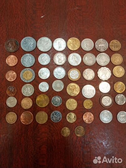 Иностранные монеты 50 шт