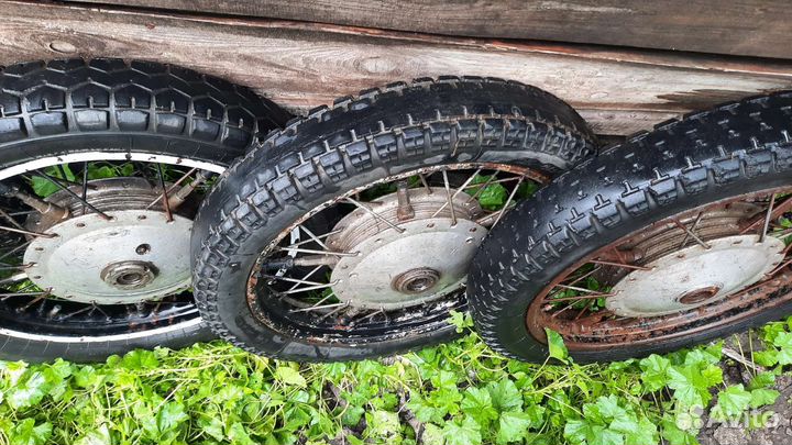 Продам 4 колеса Днепр и 2 генератора