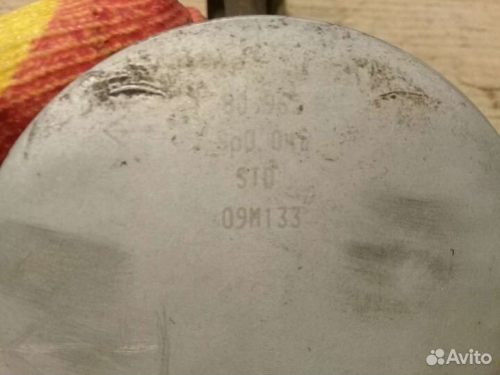 Поршень 1.8 ADR Volkswagen Passat B5