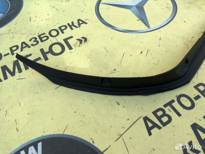 Mercedes W213 E-class водосток двери багажника R