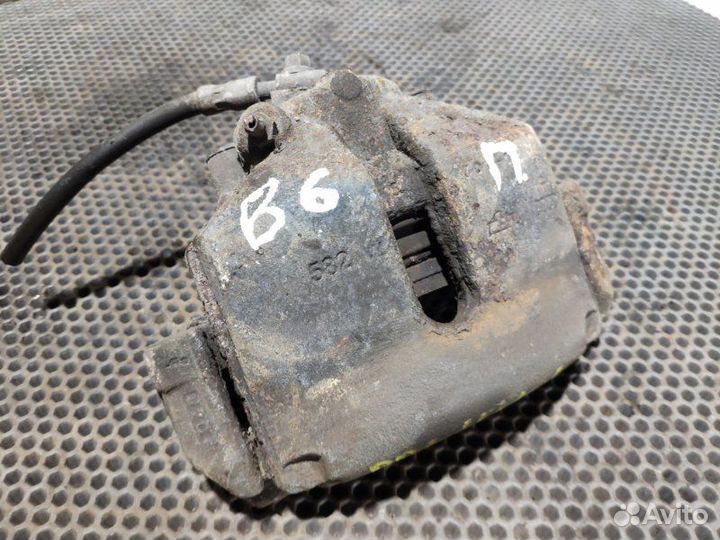 Суппорт передний передний правый Volkswagen Passat