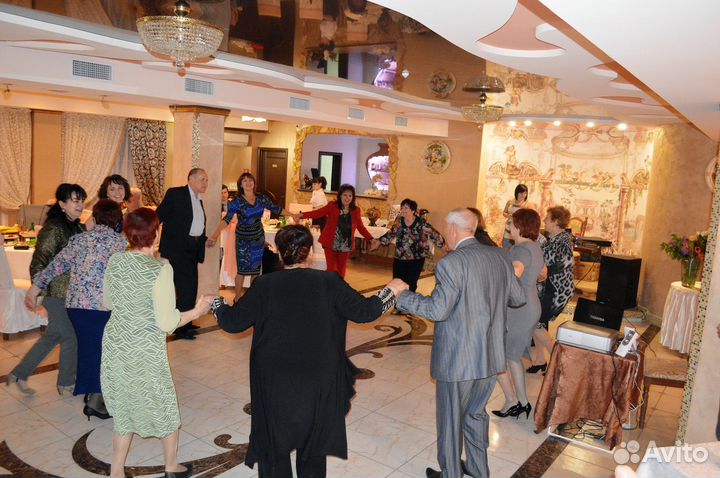 Певица, вокалистка, диджей, музыкант