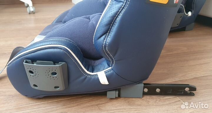 Автокресло Happy Baby Mustang Isofix (1-12 лет)