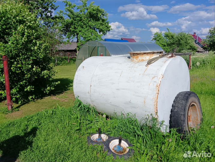 Емкость 2 куба