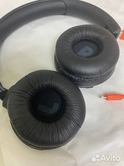 Наушники JBL