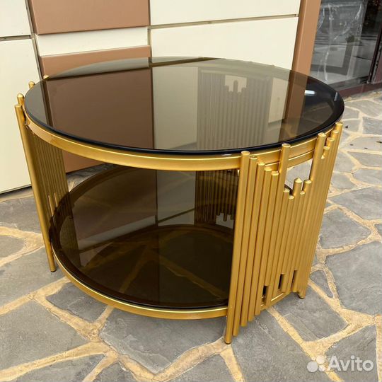 Журнальный столик