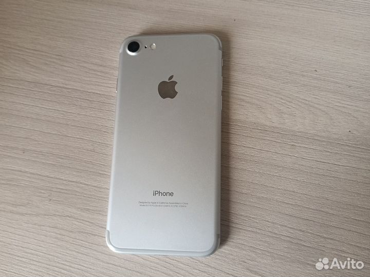 iPhone 7, 128 ГБ