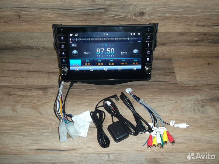 Магнитола Toyota RAV4 с физическими кнопками