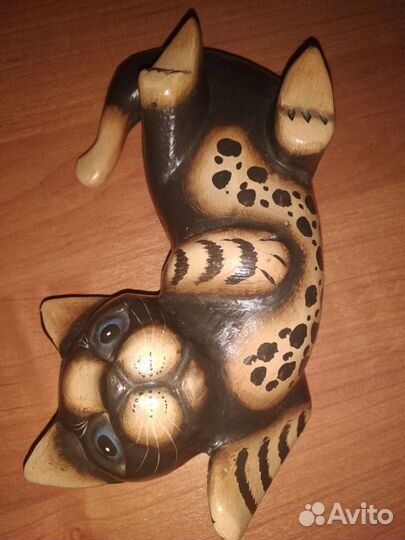 Статуэтки кошки.Дерево. (3шт.)