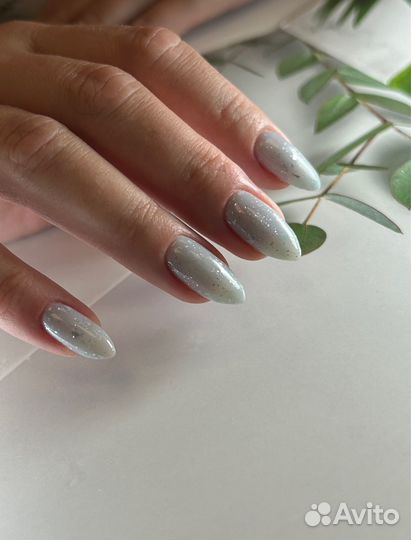 Маникюри педикюр