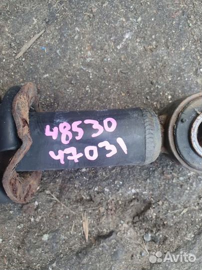 Амортизатор зад. Toyota Prius