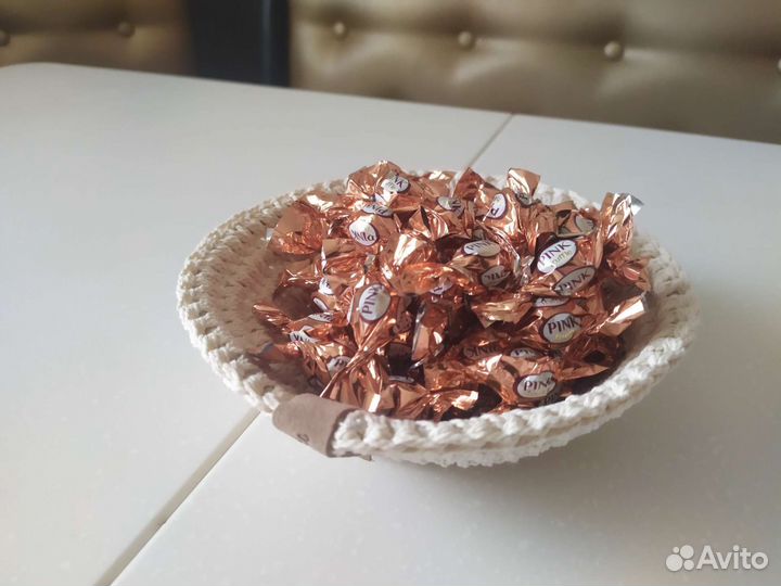 Вязанная конфетница