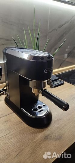 Кофемашина delonghi