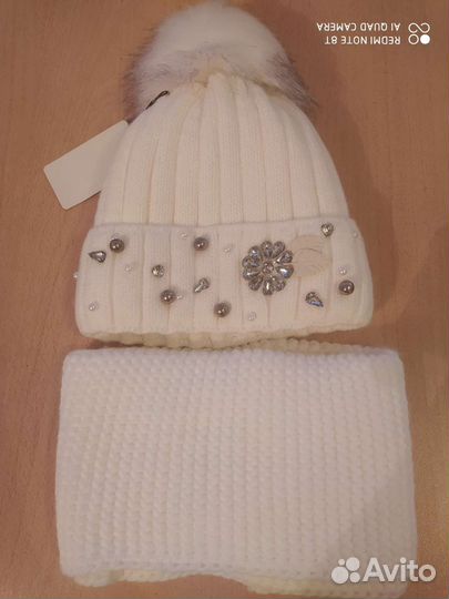 Шапка для девочки новая