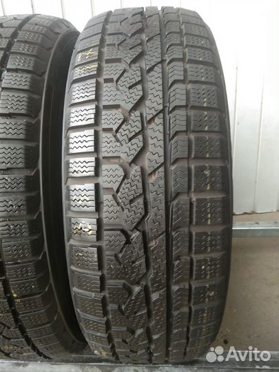Kumho I'Zen RV Asymmetric 235/65 R17