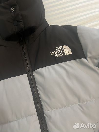 Пуховик the north face L