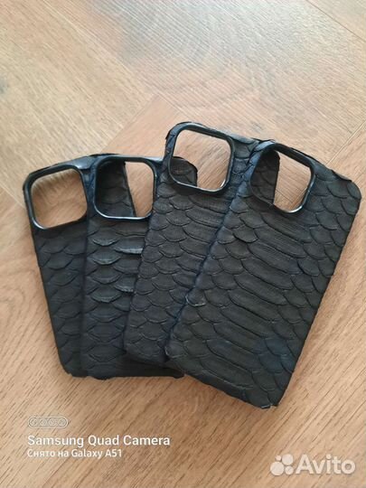 Чехол из кожи питона