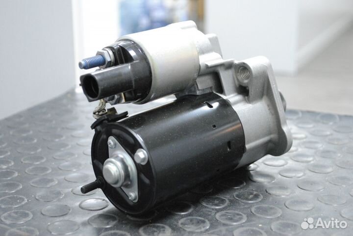 Стартер VW Passat B5+ 1.8 Turbo новый Bosch