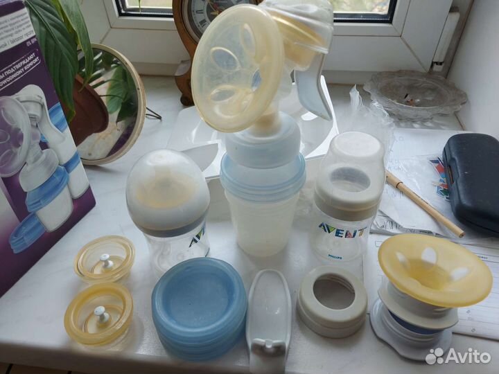 Молокоотсос ручной Avent и аксессуары