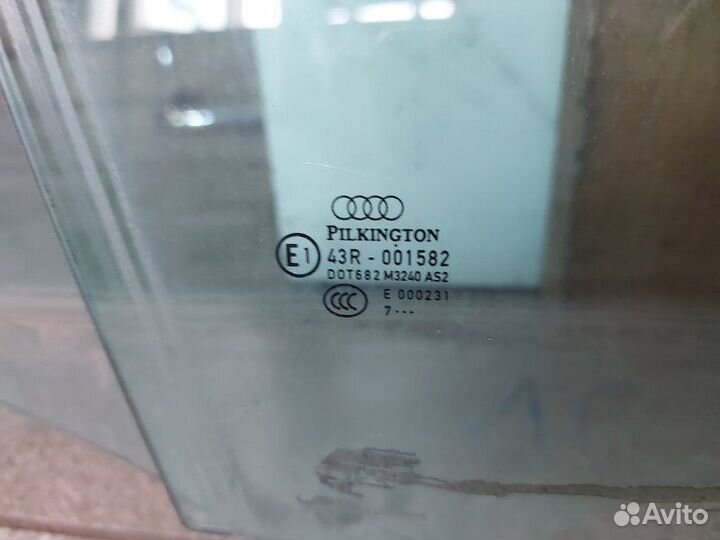 Стекло передней двери переднее Audi Q7 внедорожник