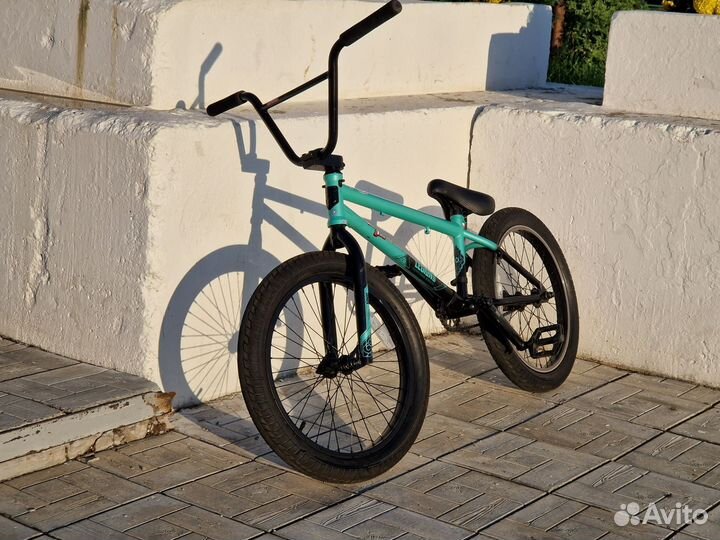 Трюковой велосипед BMX Mongoose legion L60
