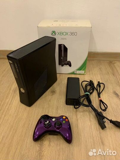 Xbox 360 4-250Gb S Е Новый Free+ GTA5 и 10 игр