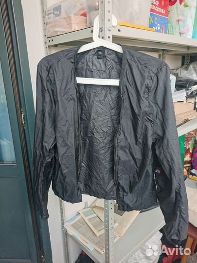 Мотокуртка dainese 46 с ветрозащитой,защитой спины